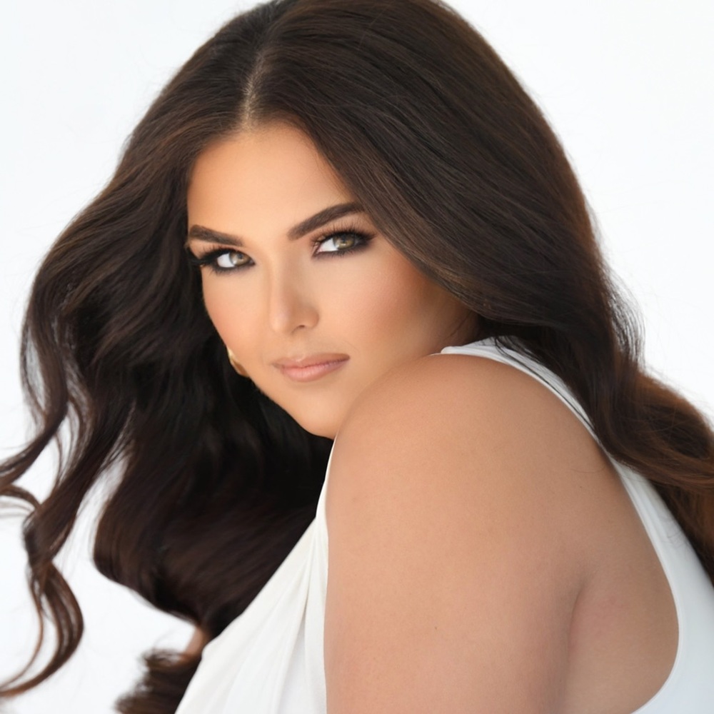 Meet your Posher, Krystle